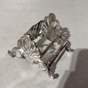 Elegance Ornate Knife Rest Silver Plated Vintage 12 Slots‎